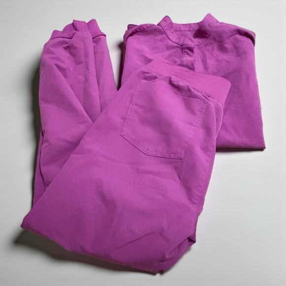 FIGS scrub set XS Top S Bottom - Picture 2 of 7